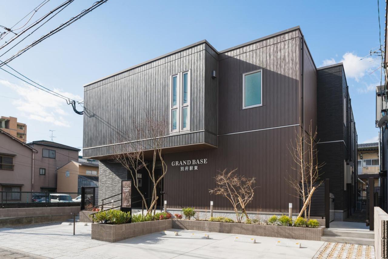 Grand Base Beppu Ekihigashi Aparthotel Bagian luar foto